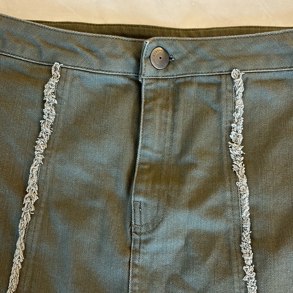 BCBGeneration Green Denim Mini Skirt Size 27 - Picture 2 of 8